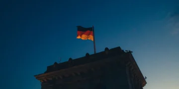 Zastava Njemačke: Povijest i Simbolika